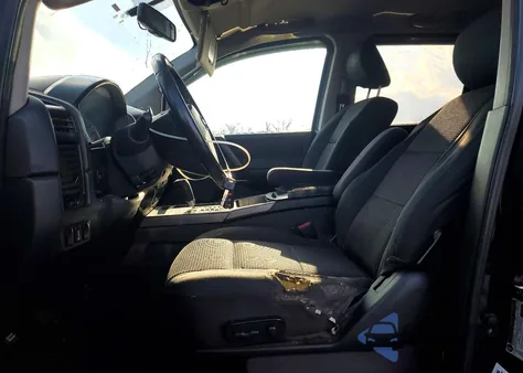 2010 Nissan Titan Xe z USA, uszkodzony, nr VIN 1N6AA0ECXAN309917